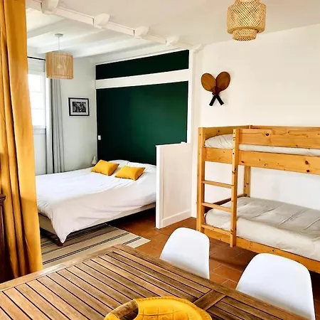 A 150 M Du Canal Apartment Castelsarrasin